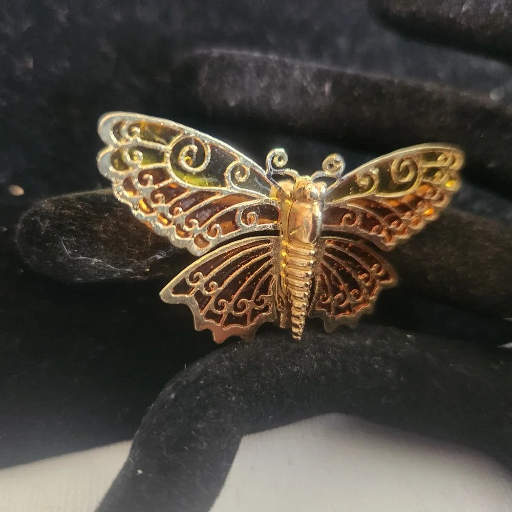 Avon Vintage Butterfly Brooch Gold Tone Amber Yellow Stained Glass Enamel Pin